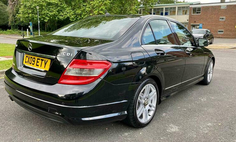 Mercedes-Benz C200 2...