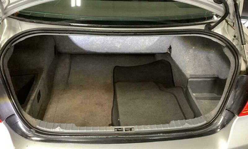 2005 Bmw 3 Series 2....