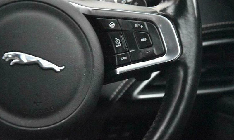 2017 Jaguar Xe 2.0D ...