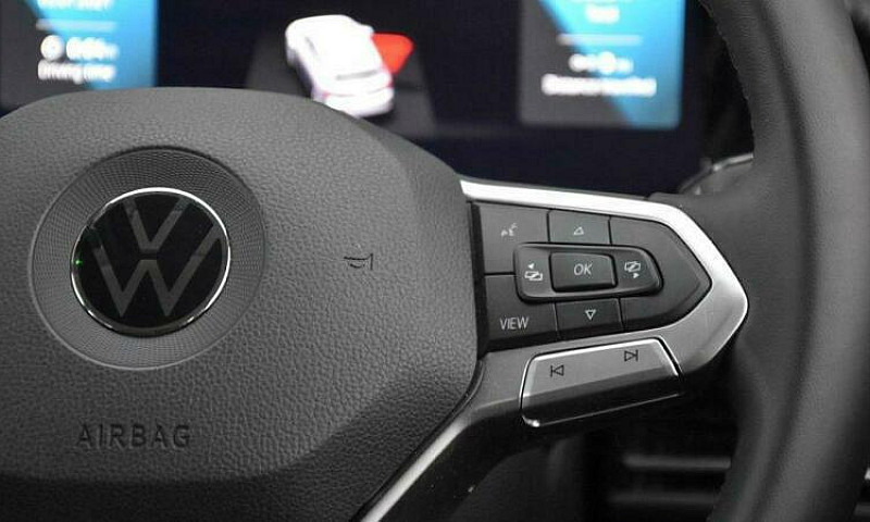 2020 Volkswagen Golf...