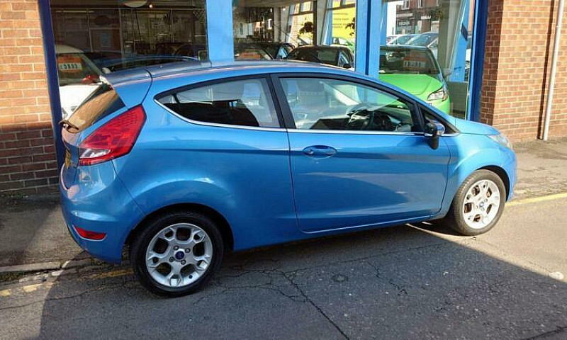 2012 Ford Fiesta 1.4...