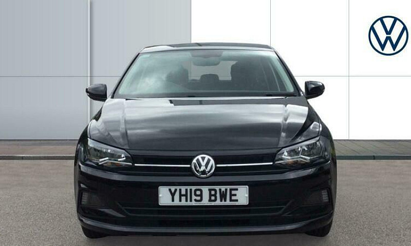 2019 Volkswagen Polo...