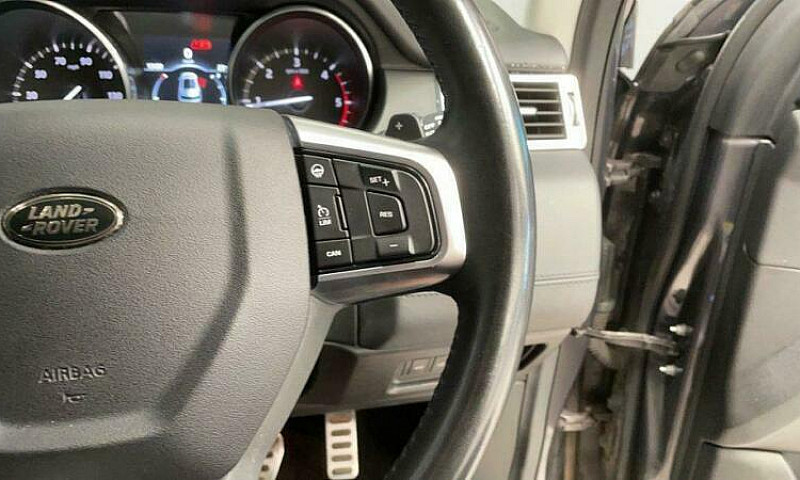2017 Land Rover Disc...