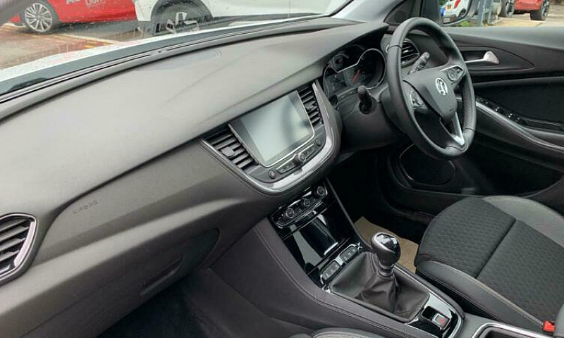 2020 Vauxhall Grandl...