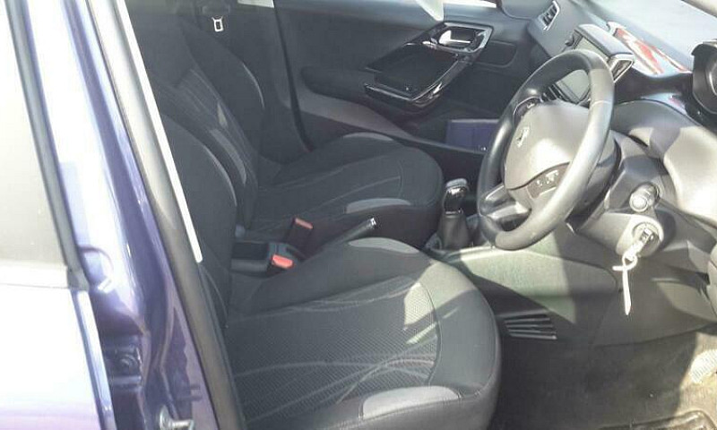 2014 Peugeot 208 1.4...