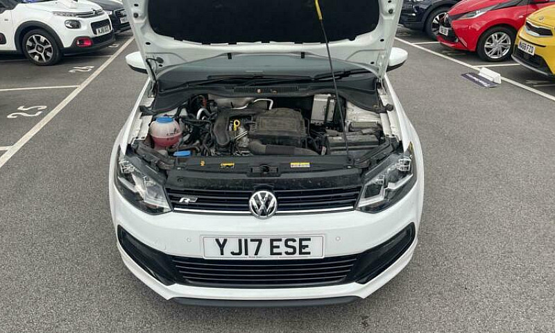 2017 Volkswagen Polo...