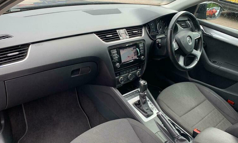 2014 Skoda Octavia 1...