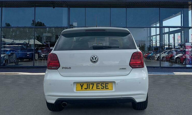 2017 Volkswagen Polo...