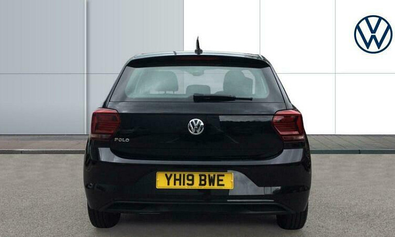 2019 Volkswagen Polo...