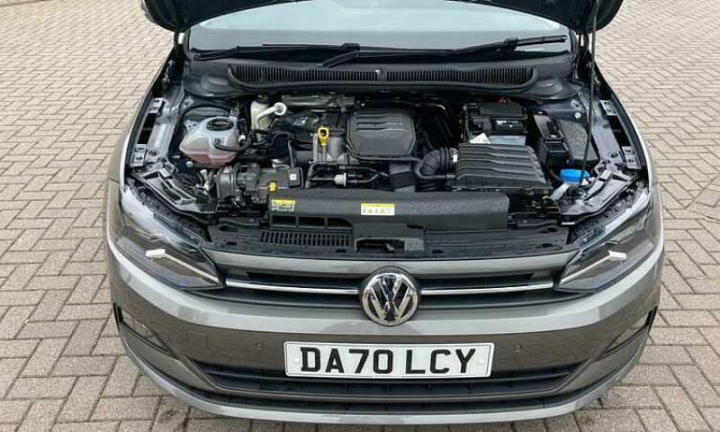 2020 Volkswagen Polo...