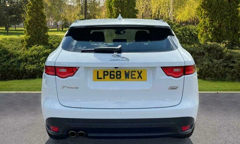 2019 Jaguar F-Pace 2...