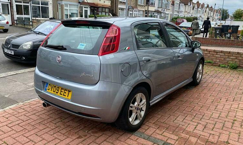 Fiat Grande Punto 1....