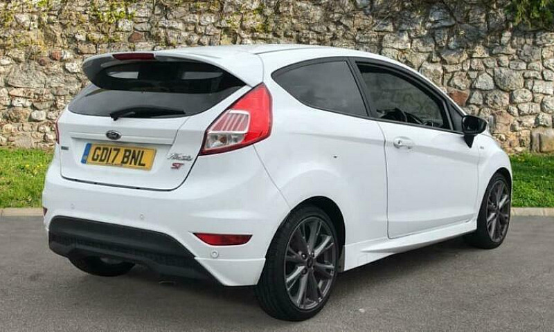 2017 Ford Fiesta 1.0...