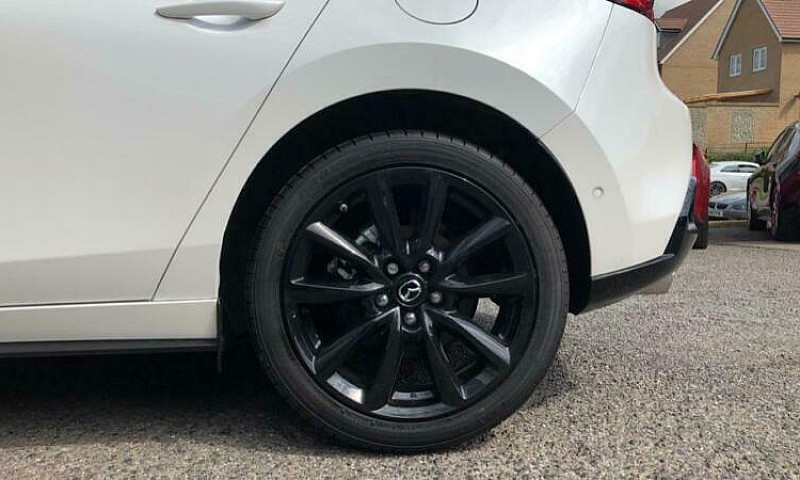 Mazda 3 2.0 Skyactiv...