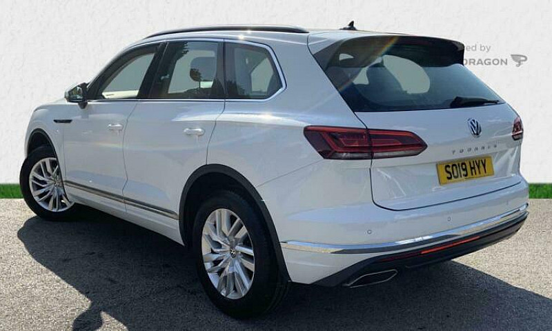 2019 Volkswagen Toua...