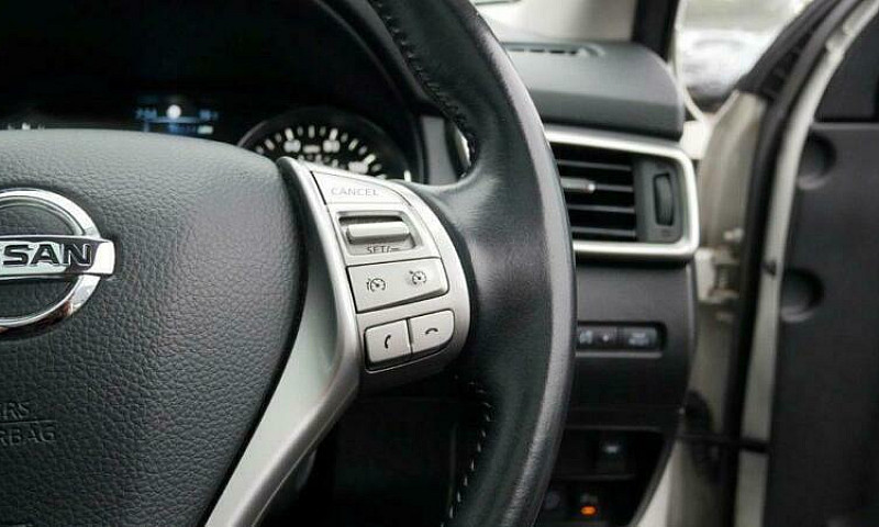 2016 Nissan Qashqai ...