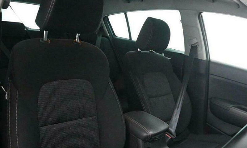 2020 Kia Sportage 1....
