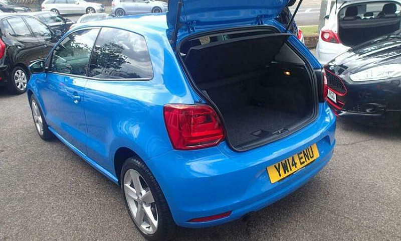 2014 Volkswagen Polo...