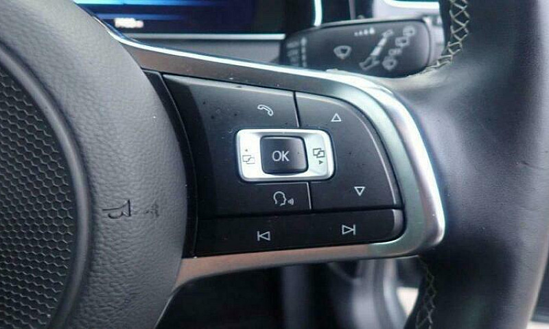 2017 Volkswagen Golf...
