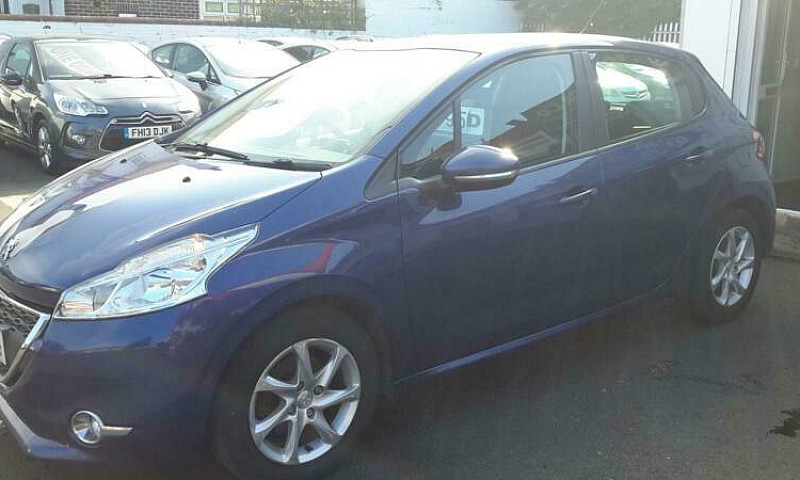 2014 Peugeot 208 1.4...
