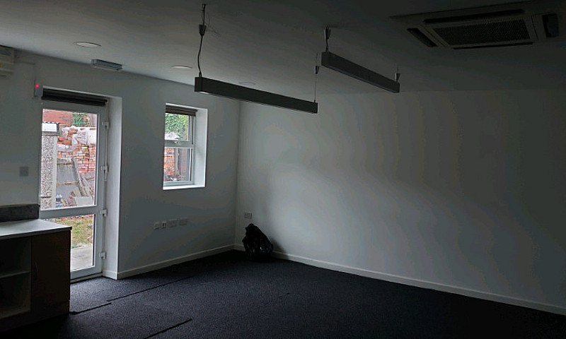 42Sq Metre Studio Fl...