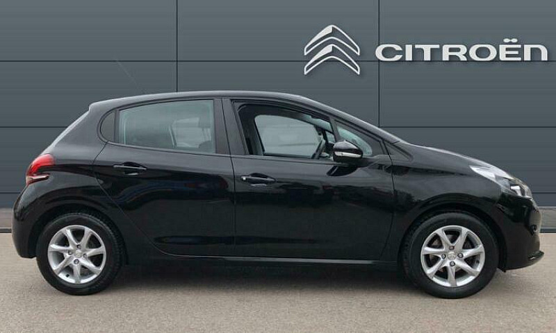 2017 Peugeot 208 1.2...