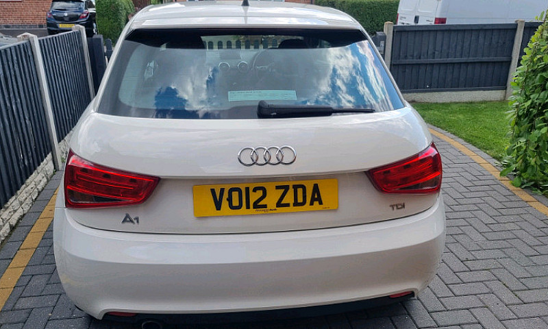 Audi A1 1.6Tdi...