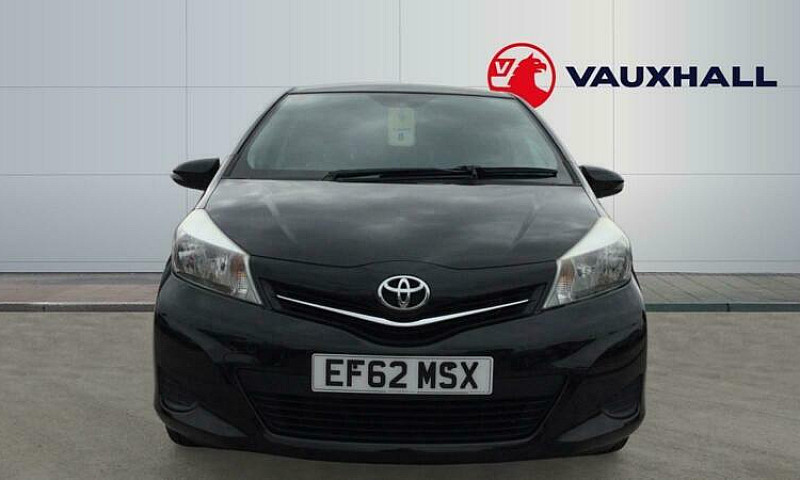 2012 Toyota Yaris 1....