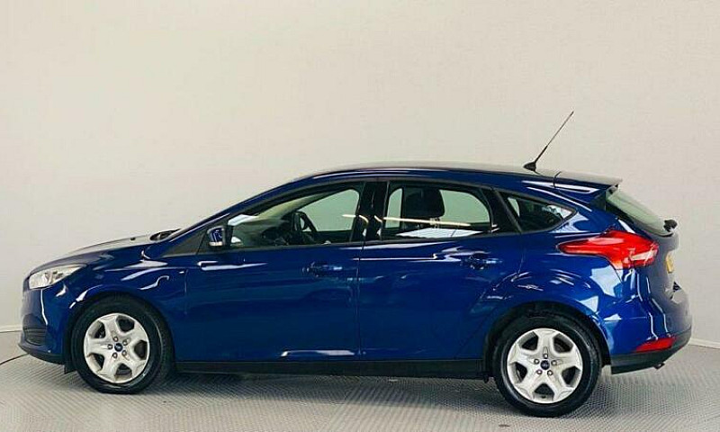 2015 15 Ford Focus 1...