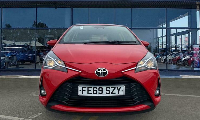 2019 Toyota Yaris 1....