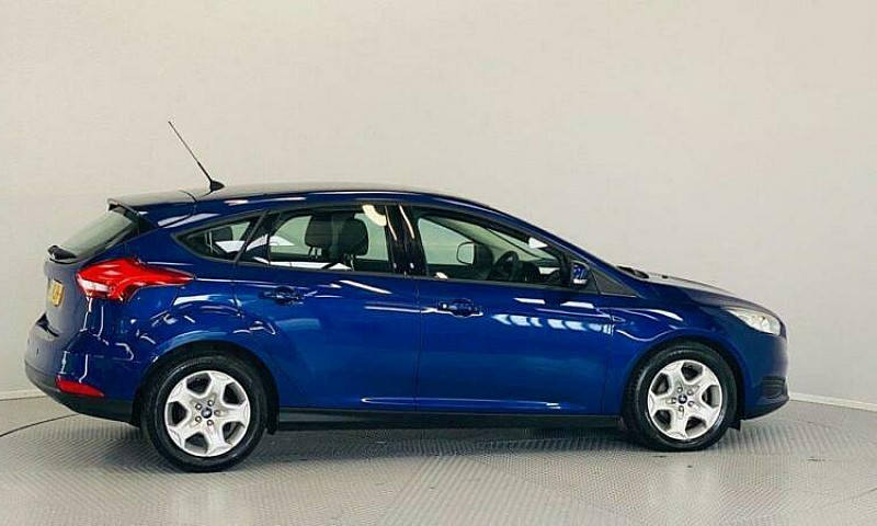 2015 15 Ford Focus 1...