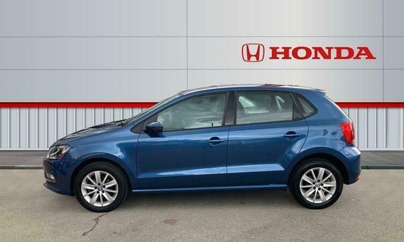 2015 Volkswagen Polo...