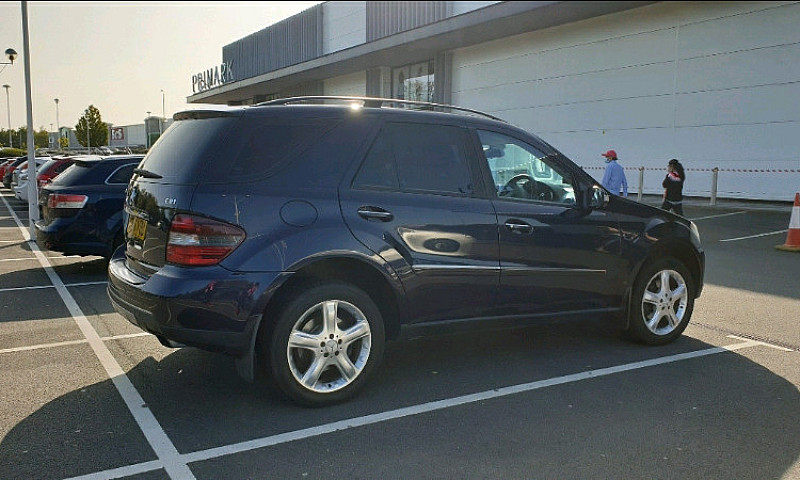 Mercedes Ml320...