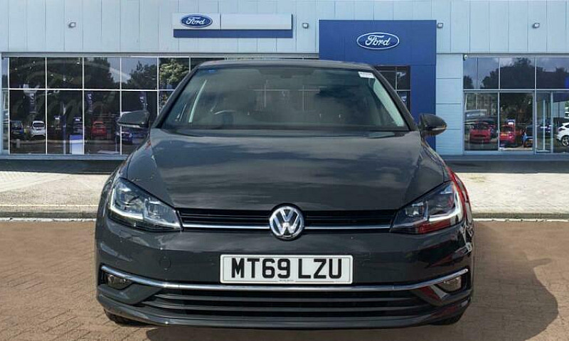 2019 Volkswagen Golf...