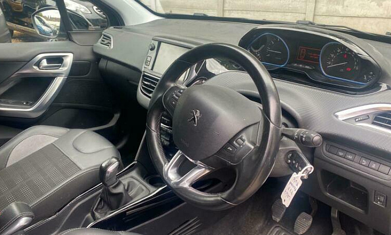 2017 Peugeot 2008 1....