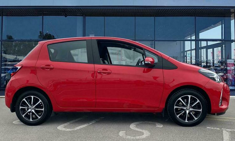 2019 Toyota Yaris 1....