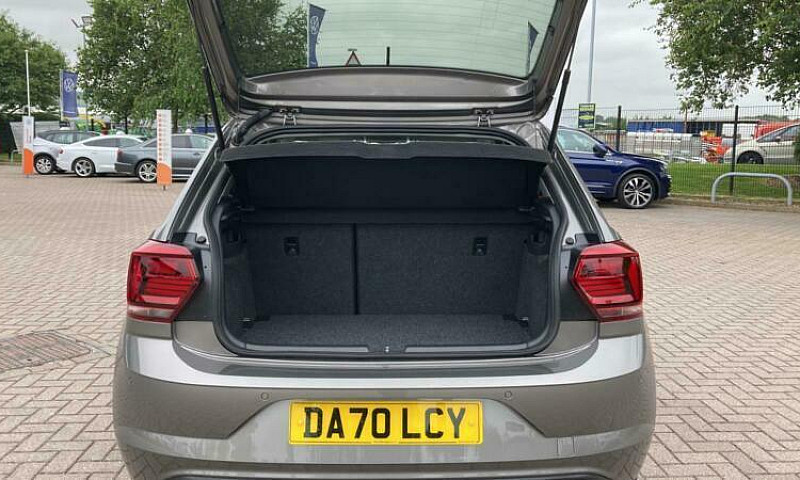 2020 Volkswagen Polo...