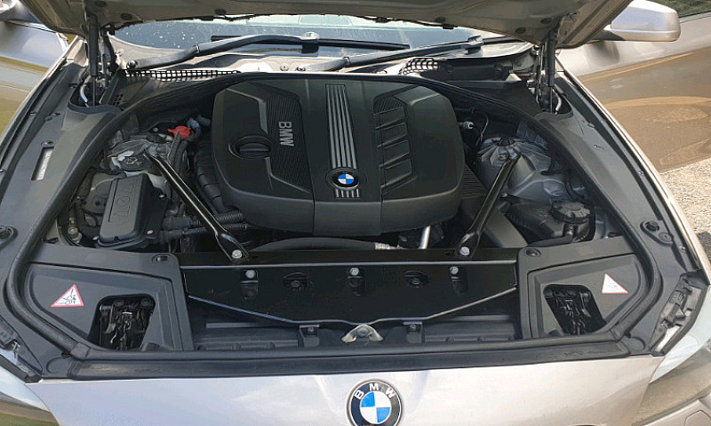 Bmw 520D Se 2010 Sil...