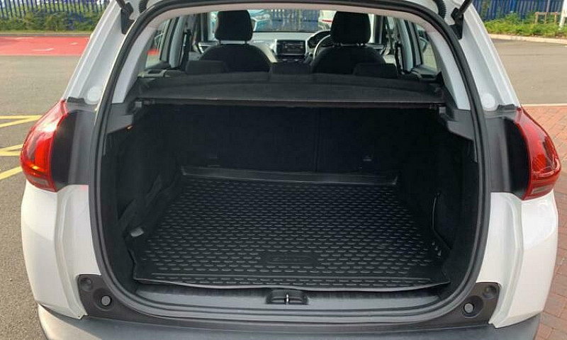 2017 Peugeot 2008 1....