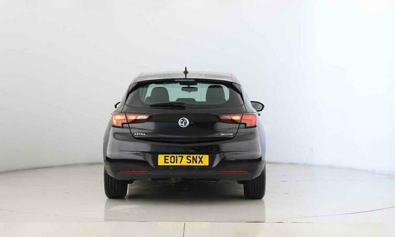 2017 Vauxhall Astra ...