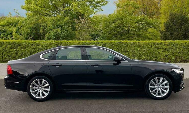 2020 Volvo S90 D4 Mo...