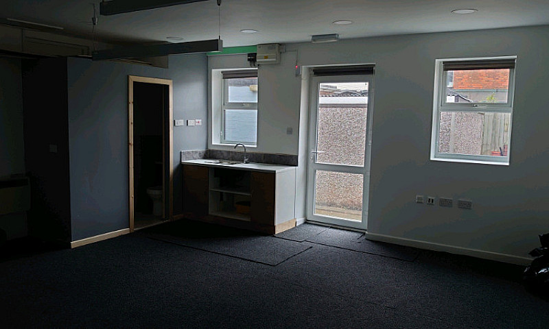 42Sq Metre Studio Fl...