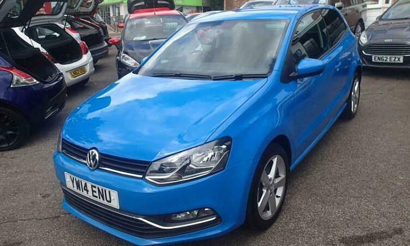 2014 Volkswagen Polo...