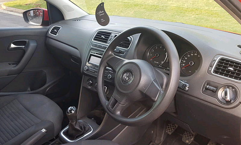 2013 Vw Polo Match 1...