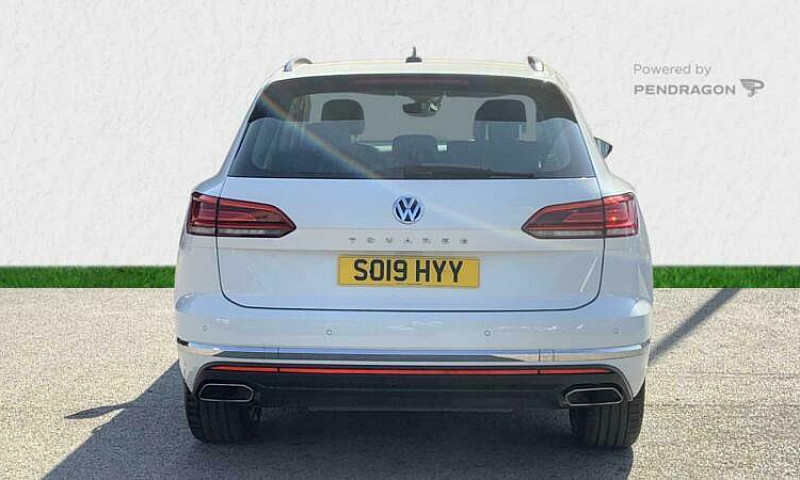 2019 Volkswagen Toua...