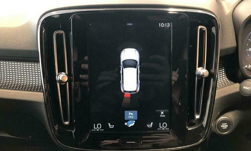 Volvo Xc40 D4 R Desi...