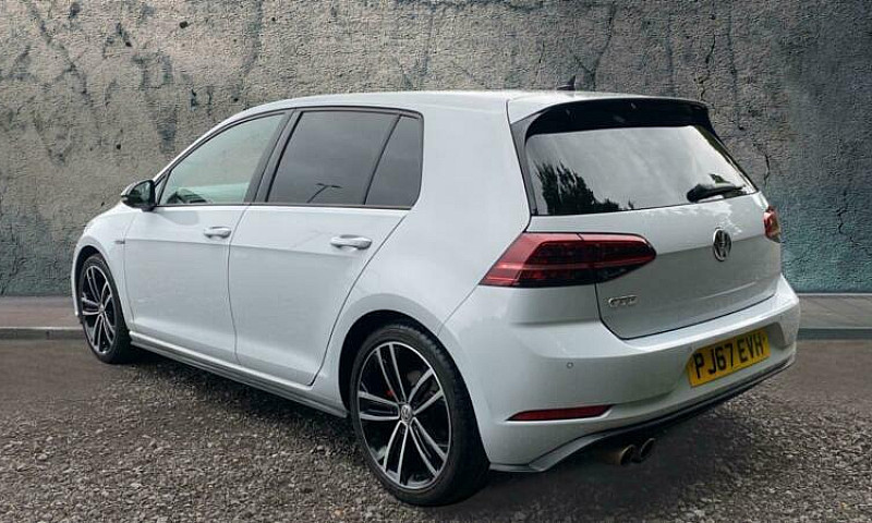 2017 Volkswagen Golf...