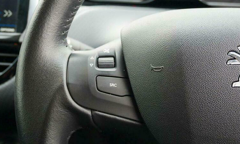 2017 Peugeot 208 1.2...