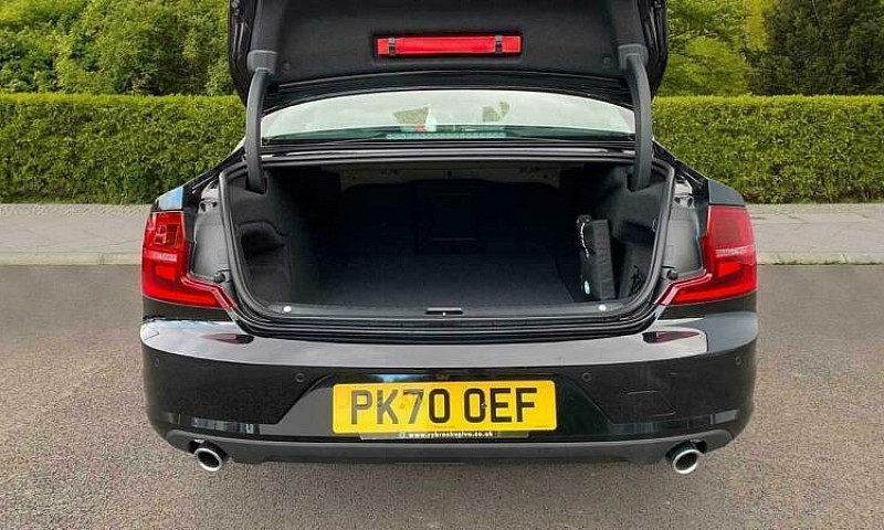 2020 Volvo S90 D4 Mo...