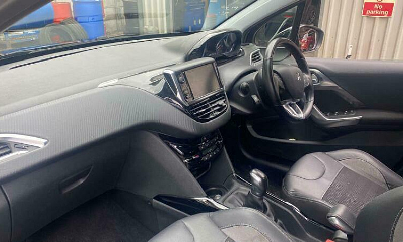 2017 Peugeot 2008 1....